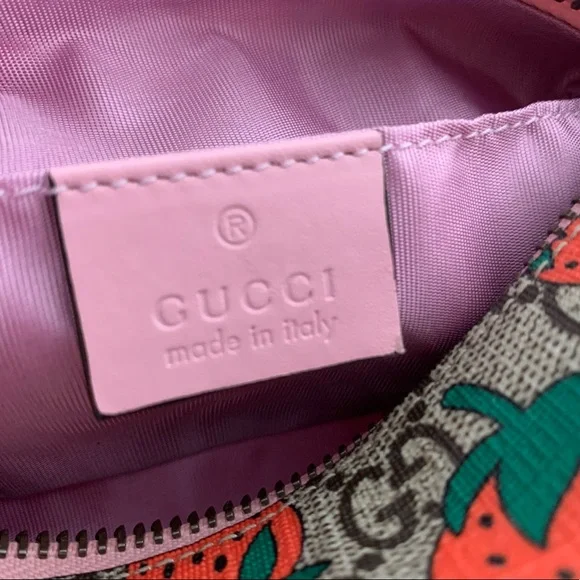 New Gucci GG logo strawberry makeup cosmetic bag case Pouch Authentic!!